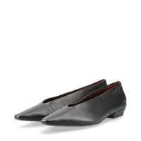 ボッテガヴェネタ　アーモンドトウ パンプス 34 ブラック　黒 BOTTEGA VENETA(ボッテガヴェネタ) アーモンドトゥパンプス