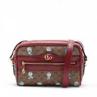 GUCCI ドラえもん メッセンジャーバッグ GUCCI 限定新古品 グッチ ミニ GGスプリーム ドラえもん