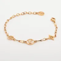 美品★値下げ中★LOUIS VUITTON ブレスレットM69584 美品☆値下げ中☆LOUIS VUITTON ブレスレットM69584 - メルカリ