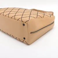 シャネル ワイルドステッチ レザー ハンドバッグ ベージュ