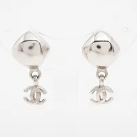 ココマーク C22P ピアス(両耳用) メタル×ラインストーン シルバー シャネル ココマーク C22P ピアス(両耳用) メタル×ライン