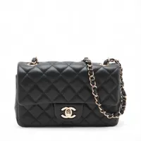 ショルダーバッグ・ポシェット × ヴィンテージ(中古) Chanel Caviar Double Chain Crossbody Bag AS3757 Chanel Black Quilted Caviar Leather CC Medallion Chain Phone