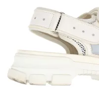 GUCCI グッチ レザー スタッズ ベルクロ フラッシュトレック サンダル GUCCI グッチ レザー スタッズ ベルクロ フラッシュトレック