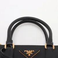 サフィアーノラクス レザー 2WAYハンドバッグ プラダ サフィアーノラクス レザー 2WAYハンドバッグ レッド