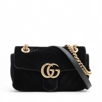 美品　GUCCI GGマーモント　ベルベット　ショルダーバッグ GUCCI 【超美品】グッチ GGマーモント キルティングミニバッグ