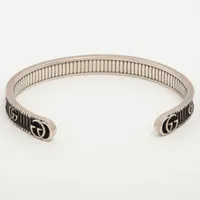 オ*ア様 グッチ　バングル　新品　付属品有　正規品 グッチ ダブルG バングル 18 925 25.5g ブラック×シルバー