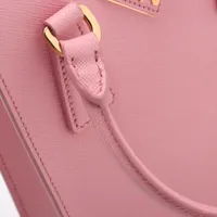 プラダ サフィアーノラクス レザー 2WAYハンドバッグ ピンク
