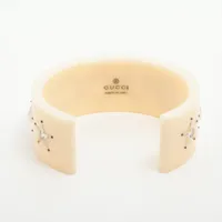 CHANEL レジン バングル バーガンディ・アイボリー CHANEL レジン バングル バーガンディ・アイボリー