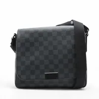 【未使用級】ルイヴィトン M44000 ディストリクトPM モノグラムエクリプス LOUIS VUITTON ルイヴィトン M44000 ディストリクトPM