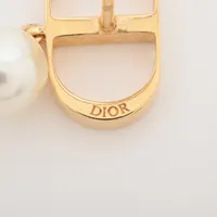 【パールをあしらったフープピアスが上品★】Petit CD ピアス 楽天市場】Dior ディオール Petit CD Baroque Stud Earrings