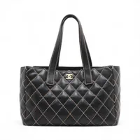 L16♡ワイルドステッチ　オールブラック　ハンドバッグ CHANEL - シャネル CHANEL ワイルドステッチ ハンドバッグ