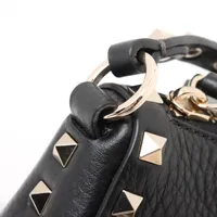 【極美品✨】ヴァレンティノガラヴァーニ　ハンドバッグ　ベルト　レザー　ブラック ヴァレンティノガラヴァーニ ロックスタッズ レザー 2WAY