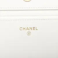 シャネル マトラッセ キャビアスキン チェーンウォレット ホワイト  
