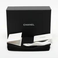 シャネル マトラッセ キャビアスキン チェーンウォレット ホワイト  