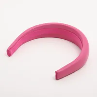 ミュウミュウロゴピンクカチューシャ♡美品 ミュウミュウ ロゴ カチューシャ レザー ピンク A3815998｜中古