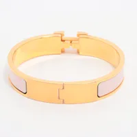 HERMES ピンク エナメル バングル HERMES ピンクエナメルバングル - メルカリ