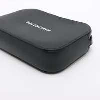 バレンシアガ エブリデイ カメラバッグ レザー ショルダーバッグ