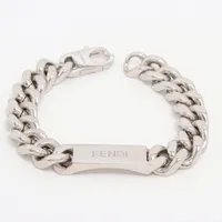 専用ページ 美品 フェンディ F IS FENDI バングル M 幅0.6 中古 専用ページ 美品 フェンディ F IS FENDI バングル M 幅0.6 中古