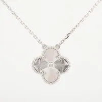 ヴァンクリーフ&アーペル ヴィンテージアルハンブラ ギョーシェ ダイヤ