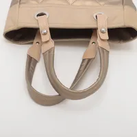 シャネル パリビアリッツPM コーティングキャンバス トート