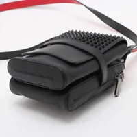 クリスチャン ルブタン  スタッズが効いてる サコッシュ Loubifunk - クロスボディバッグ - カーフレザー - グレー