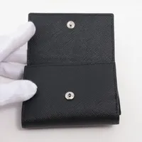 プラダ サフィアーノ・コンパクトウォレット 美品 プラダ 三つ折り財布 サフィアーノ コンパクトウォレット