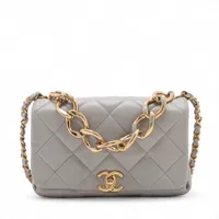 【国内即発！】CHANEL ミニマトラッセ ラムスキン CHANEL ミニマトラッセ ラムスキン シングルフラップ シングル