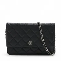 シャネル マトラッセ キャビアスキン チェーンウォレット ブラック 27  