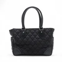 CHANEL パリニューヨークトート マトラッセ ナイロン xカーフ ブラック CHANEL パリニューヨークトート マトラッセ ナイロン xカーフ