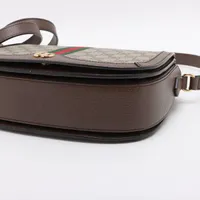 グッチ GGスプリーム PVCレザー ミニショルダーバッグ ベージュ 斜めがけ グッチ GGスプリーム PVCxレザー ショルダーバッグ ベージュ