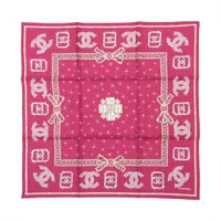 シャネル シルククローバーモチーフ スタンド ピンク オレンジ スカーフ シャネル シルククローバーモチーフ スタンド ピンク オレンジ