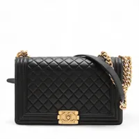 2023/24 AW◆送料込【CHANEL】チェーン ポーチラムスキン AP3513 2023/24 AW◇送料込【CHANEL】チェーン ポーチラムスキン AP3513