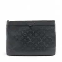 ヴィトン シャドウ ポシェット ディスカバリー M62903 ブラック RFID反応あり