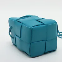 ボッテガヴェネタ マキシイントレチャート カセット ミニ クロス