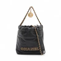 CHANEL シャネル ショルダーバッグ　キャビアスキン ゴールド色金具 シャネル ボーイシャネル キャビアスキン チェーンショルダー