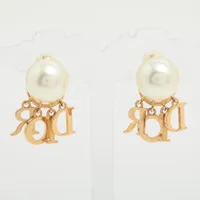 大人気✨DIOR TRIBALES ピアス 楽天市場】Dior ディオール TRIBALES EARRINGS ピアス
