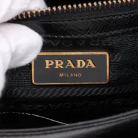 【PRADA】パテントレザーのショルダーバッグ プラダ サフィアーノヴェルニック パテントレザー ショルダー