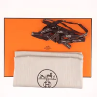 極美品 HERMES エルメス 新色 エズ ウエッジサンダル イエロー 38 エルメス(HERMES)エルメス エズ 30 サンダル 靴 レディース