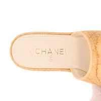 25A CHANEL CC ウェッジソールなホワイトサンダル 新品未使用 CHANEL シャネル サンダル チェーンサンダル