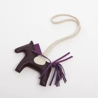 美品 HERMES エルメス ミニクロシェット チャーム　レザー 楽天市場】エルメス ミニクロシェット ブランドミニクロシェット