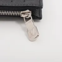 最終価格　新品同様　新型RFID対応　ルイヴィトン　エクリプス　コインケース LOUIS VUITTON モノグラム エクリプス コインカード ホルダー