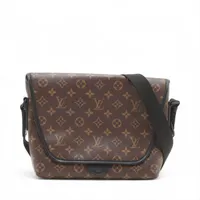 ヴィトン モノグラムマカサー マグネティックメッセンジャー M45557 ブラウン