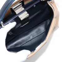 Fendi ネイビー ベージュ バッグ バゲット カーフレザー ベージュ | Fendi
