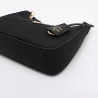 プラダ サフィアーノ×テスート ナイロンxレザー 2WAYショルダー
