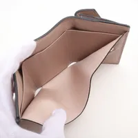 ヴァレンティノガラヴァーニ ロックスタッズ レザー コンパクト