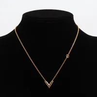 ヴィトン M00857 エセンシャル V LE2282 ネックレス GP ゴールド