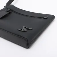 【新品未使用】ルイヴィトン RFID アエログラム M69837 レシート有 新品未使用】ルイヴィトン RFID アエログラム M69837 レシート有