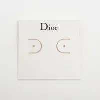 Christian Dior ディオール ロゴ ピアス シルバー 両耳ピアス 楽天市場】【送料無料】 クリスチャン ディオール ピアス