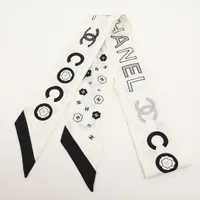 シャネル ココマーク マトラッセ 18P スカーフ シルク CHANEL - シャネル ココマークマトラッセシルクスカーフ