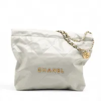 シャネル CHANEL22 ミニサイズ ライトグレー/S金具 Chanel 22 ミニ ハンドバッグ、シャイニー カーフスキン